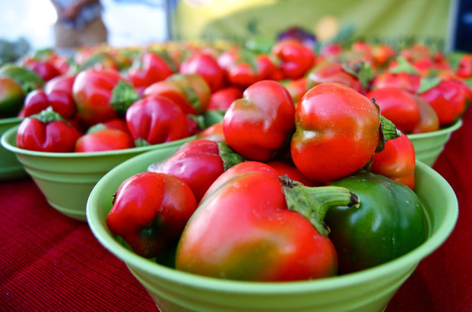 baskets-of-peppers-farmers-market