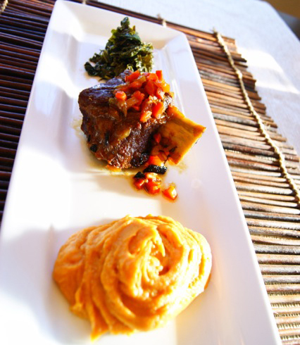 plate-of-short-ribs-and-vegetables