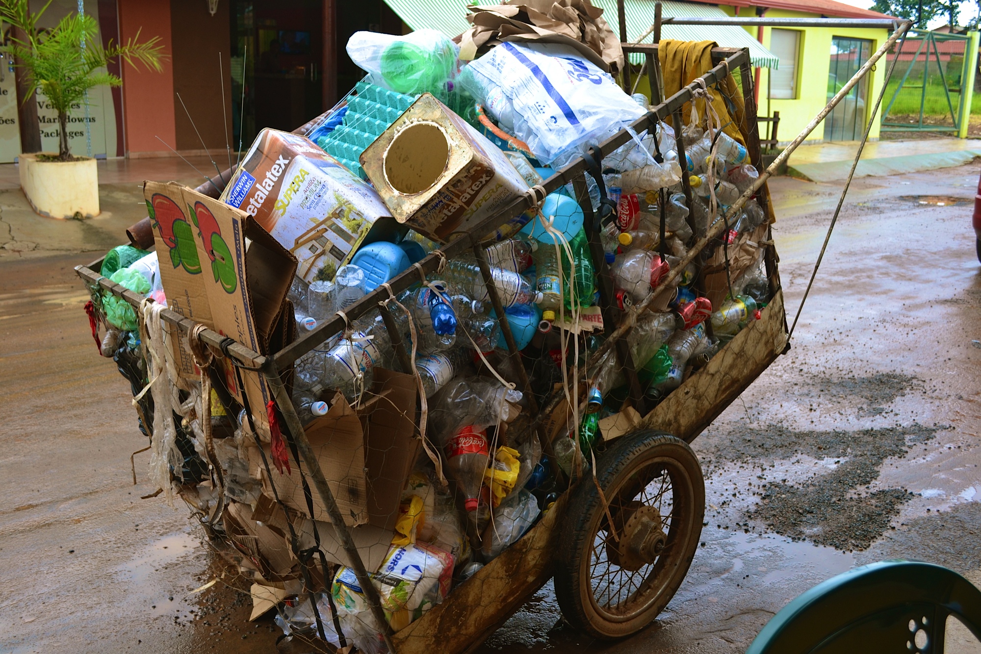 Recycling cart - If they can do, we can too.